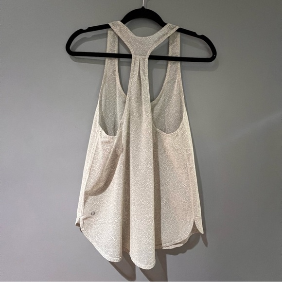 LULULEMON Sheer Gray and white muscle tee tank tap in size S - Picture 2 of 5